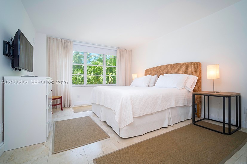 5161 Collins Ave #306, Miami Beach FL 33140