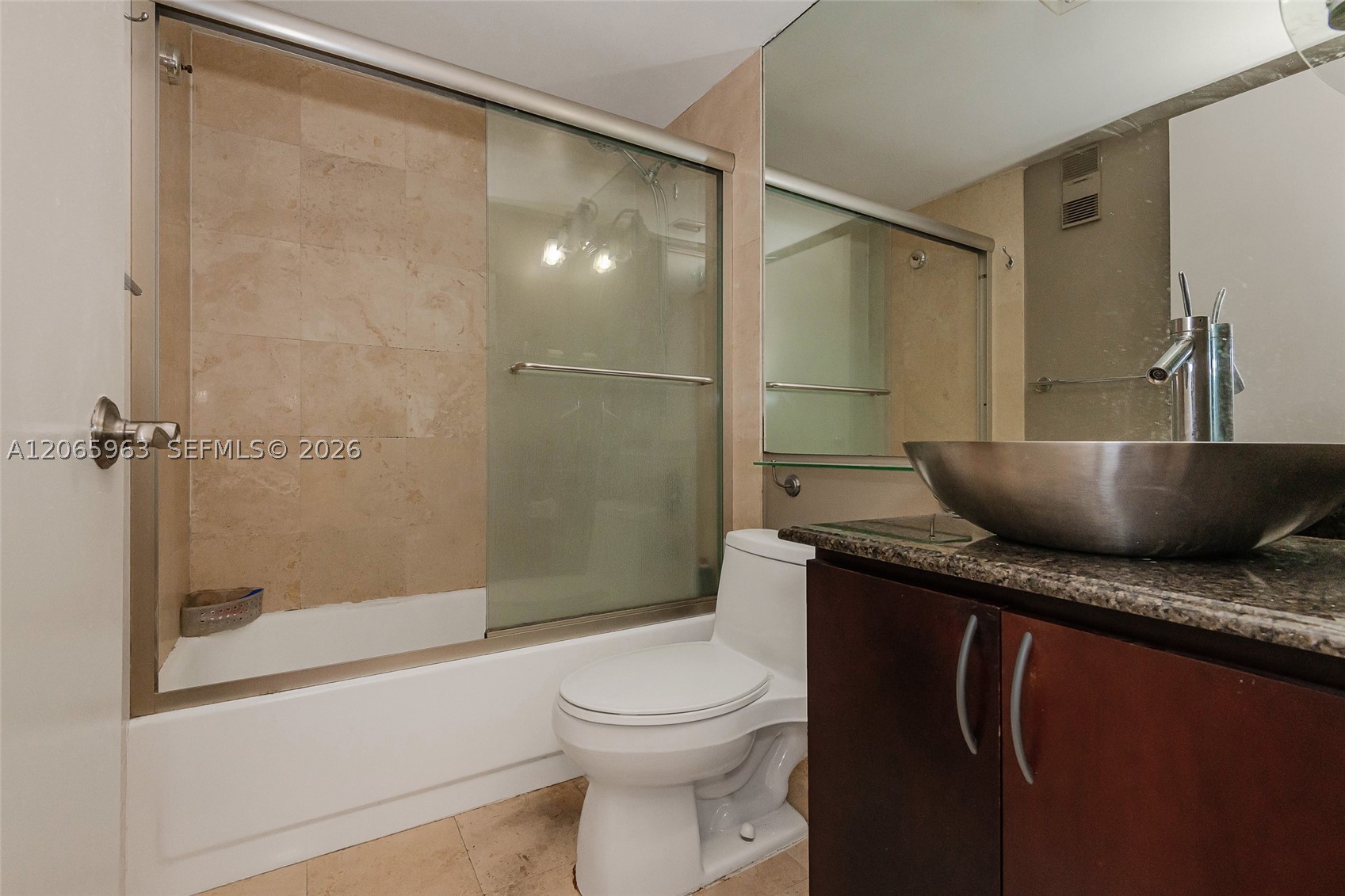 770 Claughton Island Dr #809, Miami FL 33131