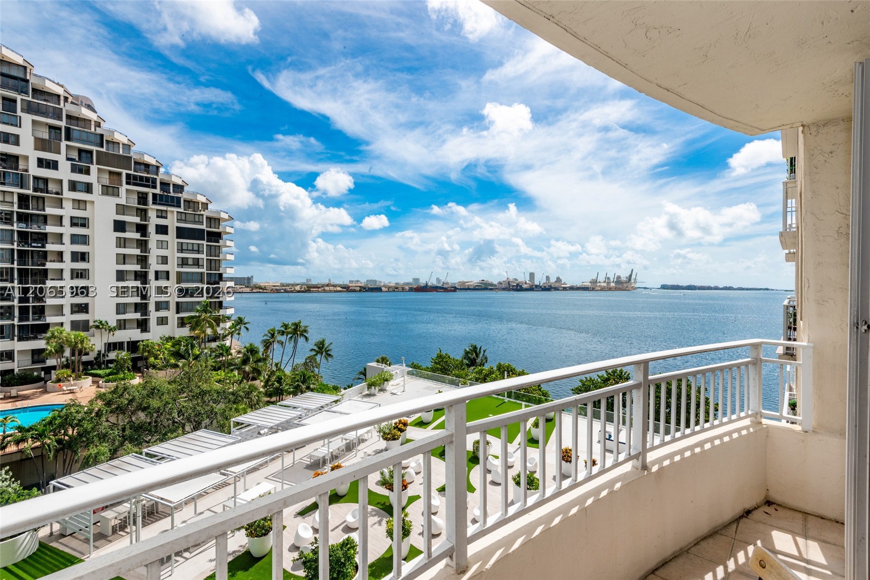 770 Claughton Island Dr #809, Miami FL 33131
