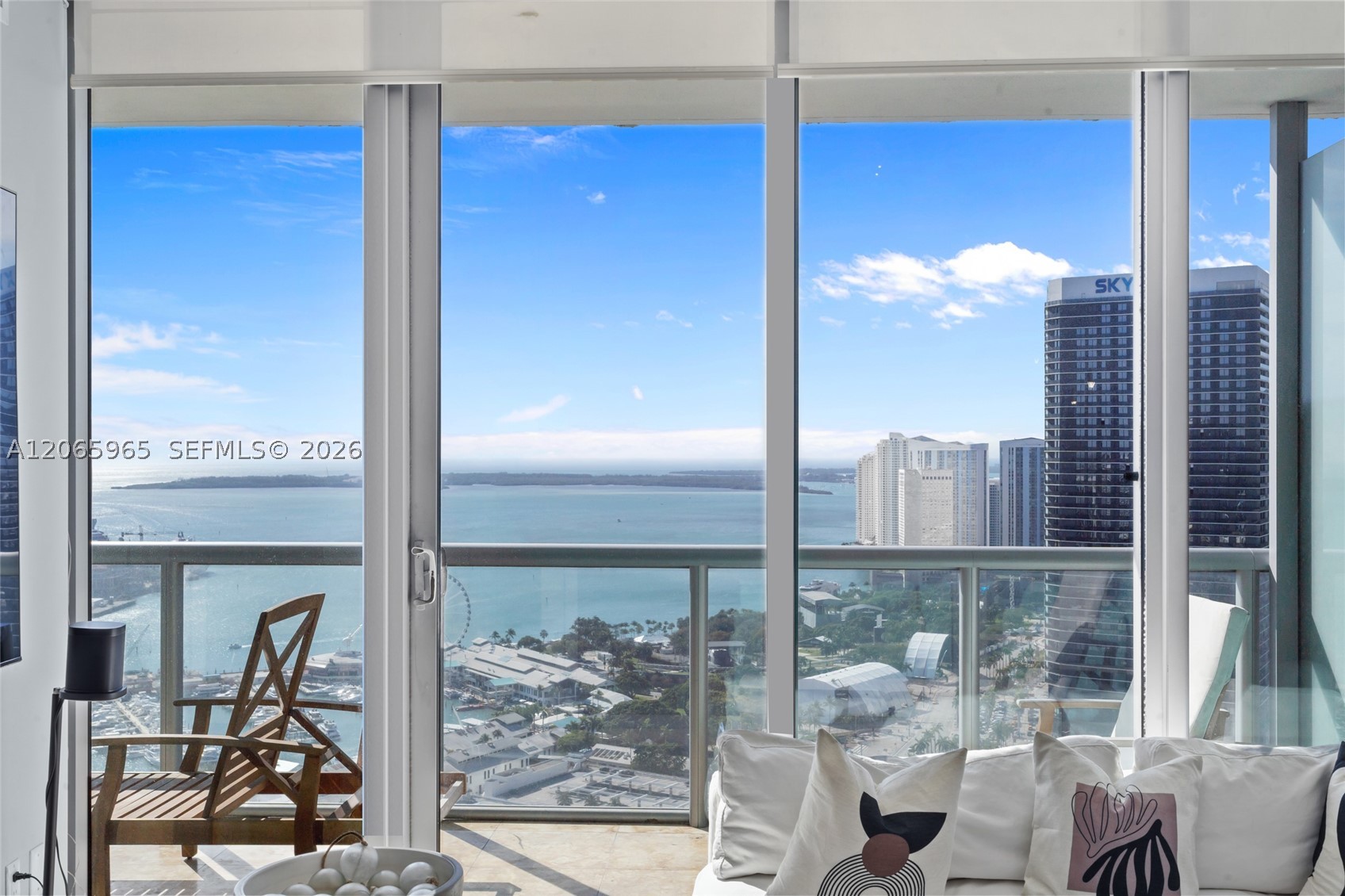 888 Biscayne Blvd #4203, Miami FL 33132