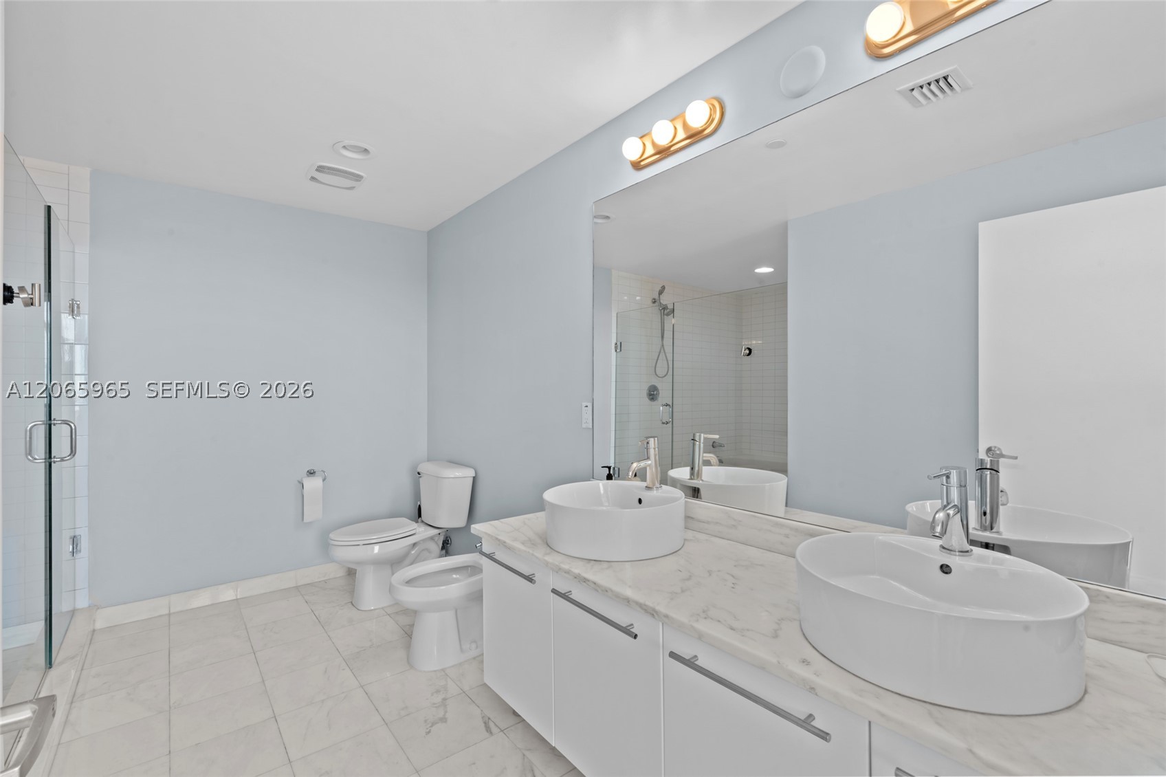 888 Biscayne Blvd #4203, Miami FL 33132