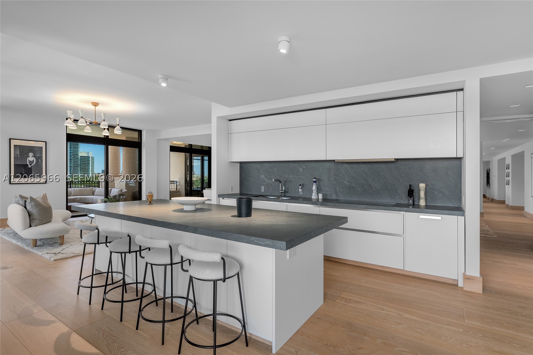 7061 Fisher Island Dr #7061, Miami Beach FL 33109