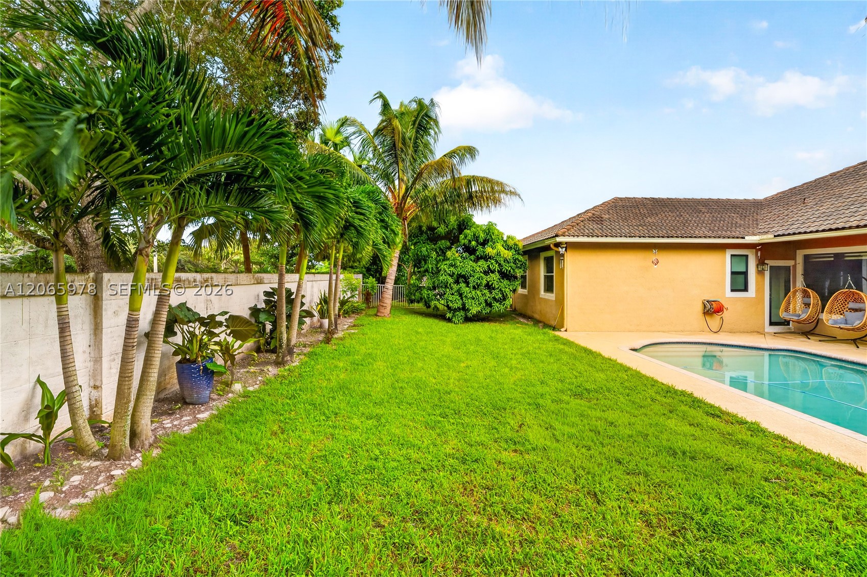 12617 NW 23rd St, Pembroke Pines FL 33028