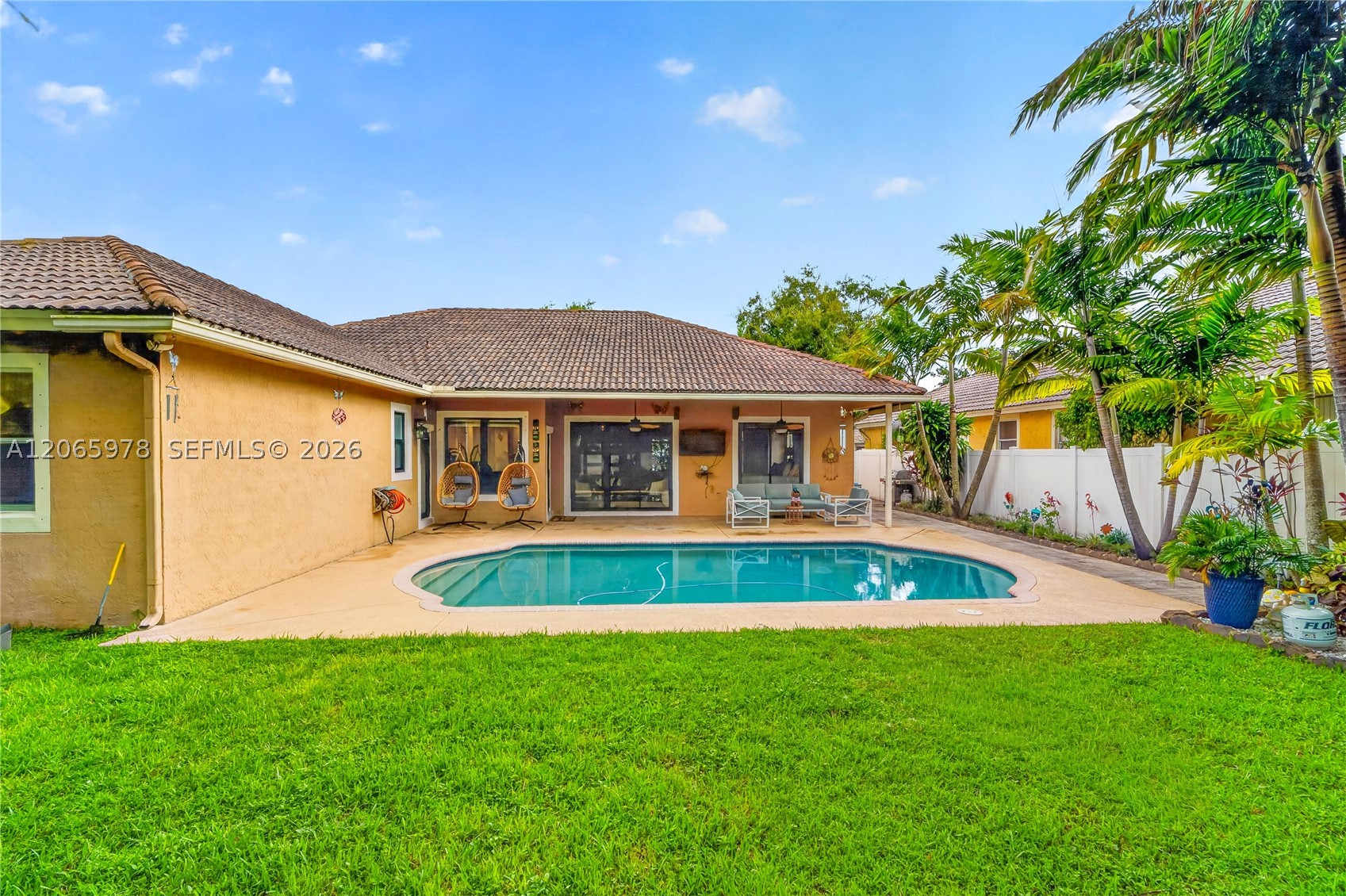 12617 NW 23rd St, Pembroke Pines FL 33028