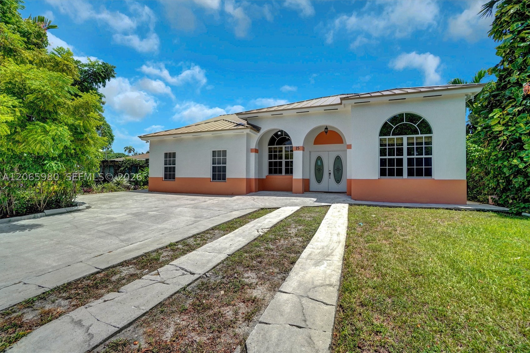 25 Ludlam Dr, Miami Springs FL 33166