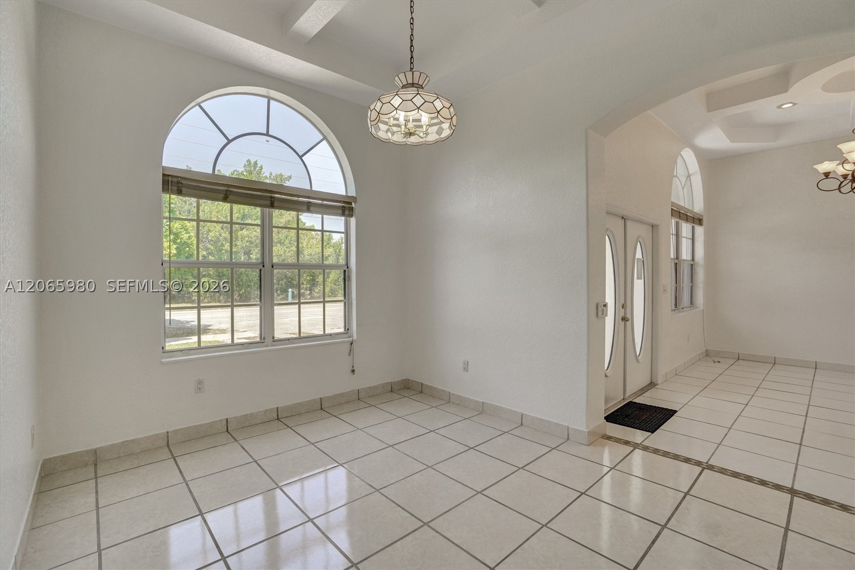 25 Ludlam Dr, Miami Springs FL 33166