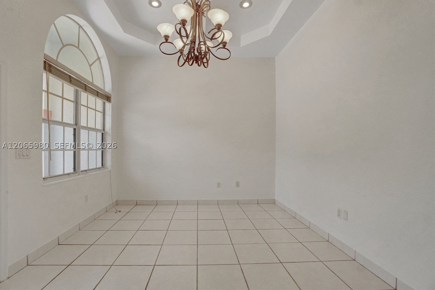 25 Ludlam Dr, Miami Springs FL 33166