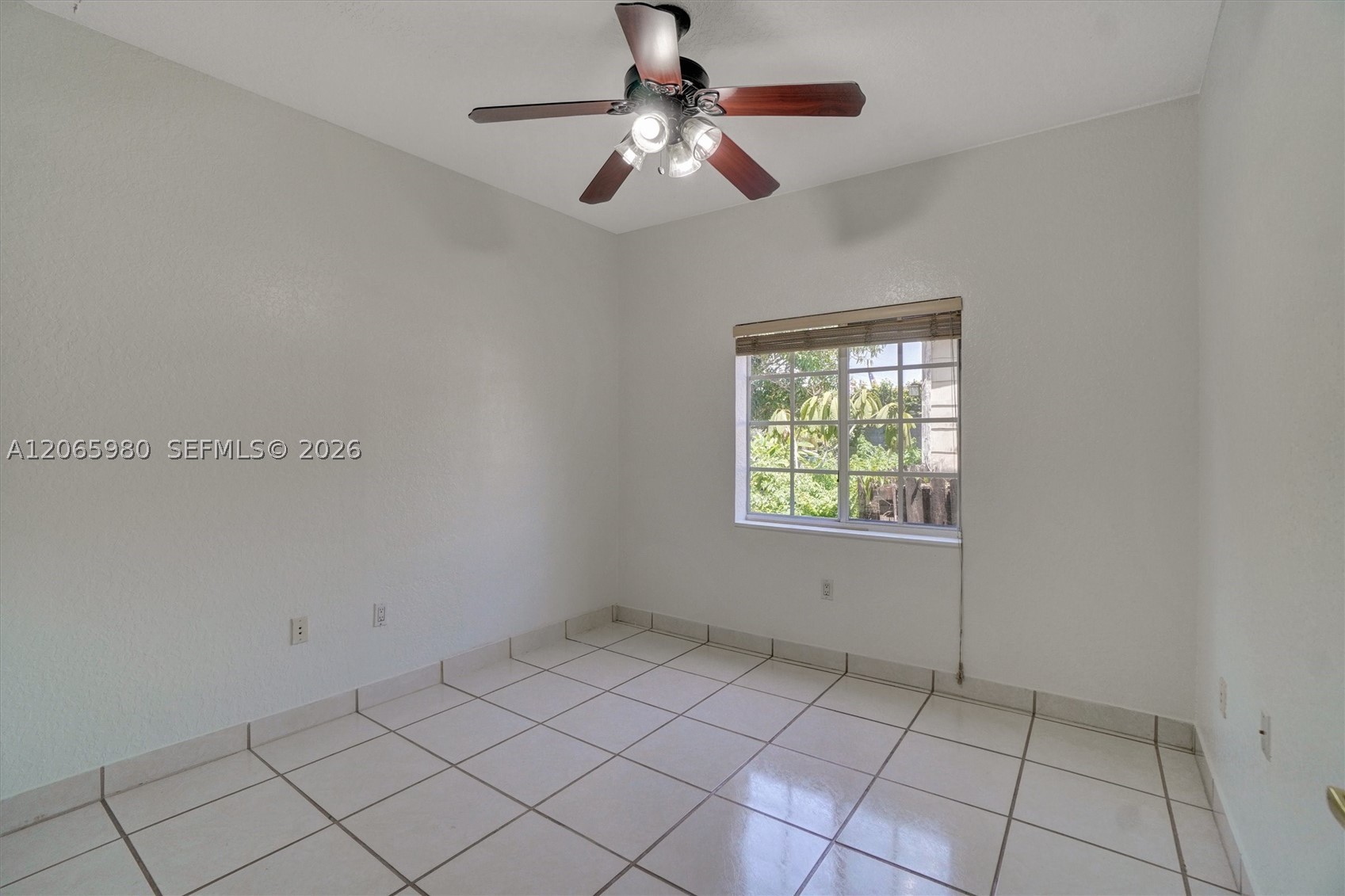 25 Ludlam Dr, Miami Springs FL 33166