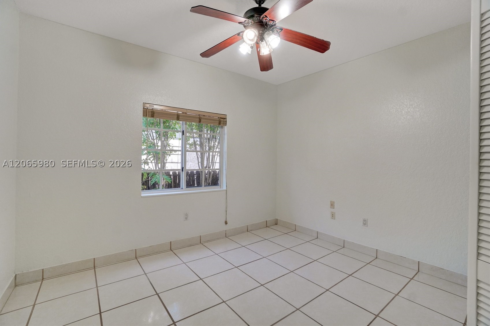 25 Ludlam Dr, Miami Springs FL 33166