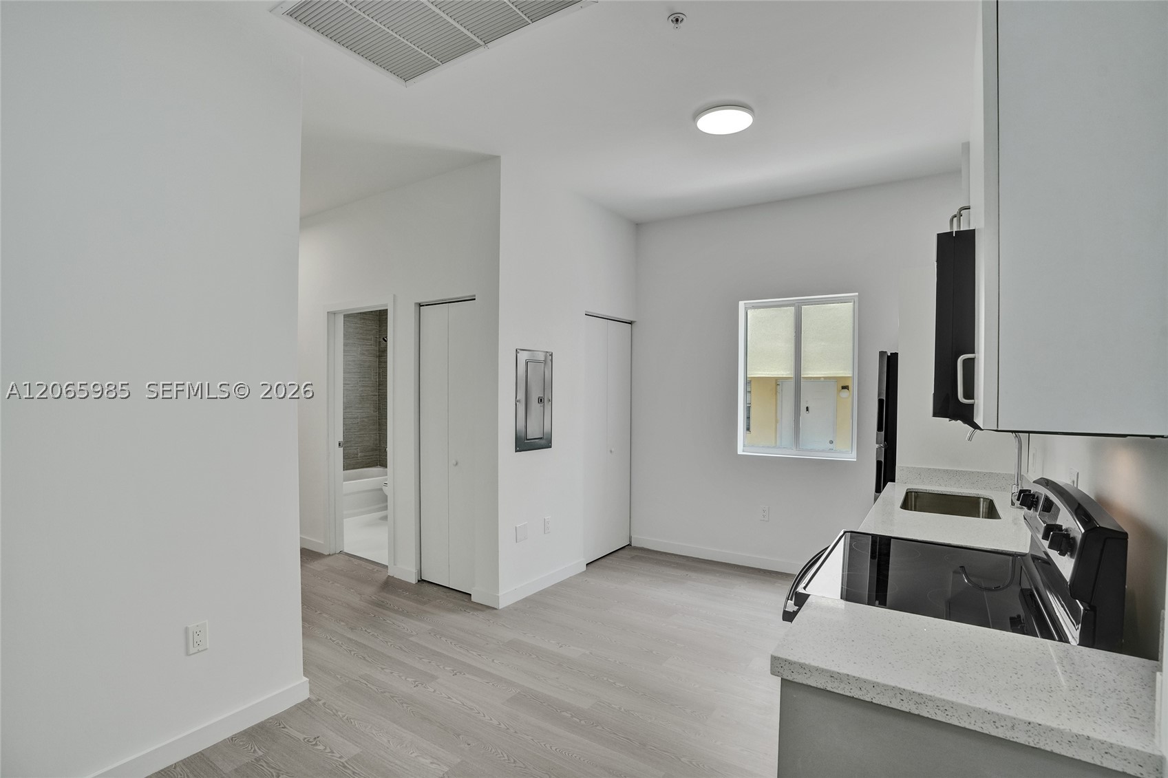 1567 NW 1st St #14, Miami FL 33125