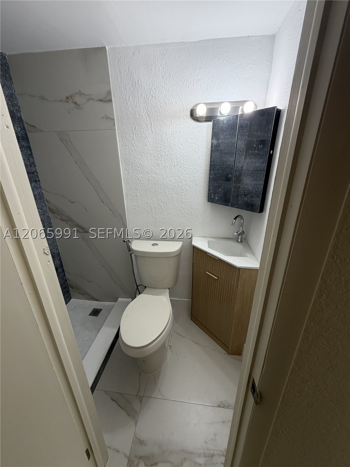 2424 SW 21st Ter #IN-LAW DETACHD, Miami FL 33145