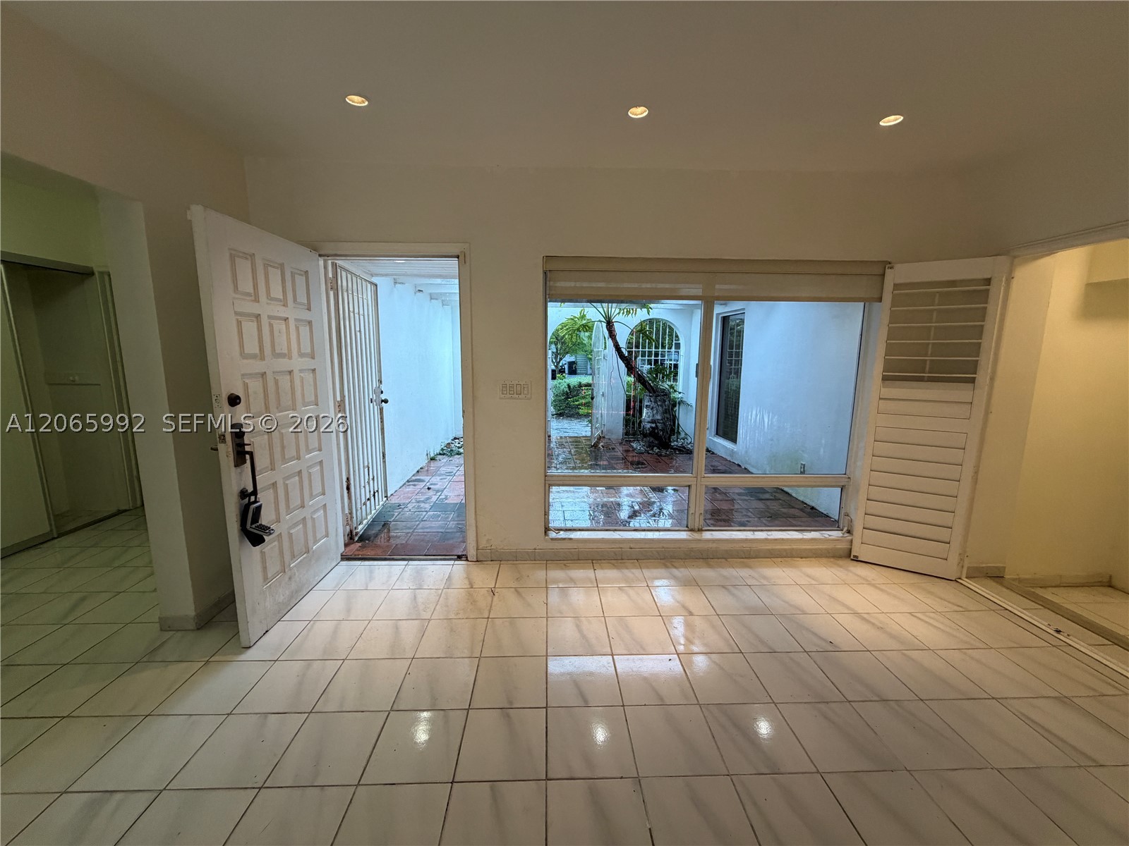 485 S Shore Dr, Miami Beach FL 33141