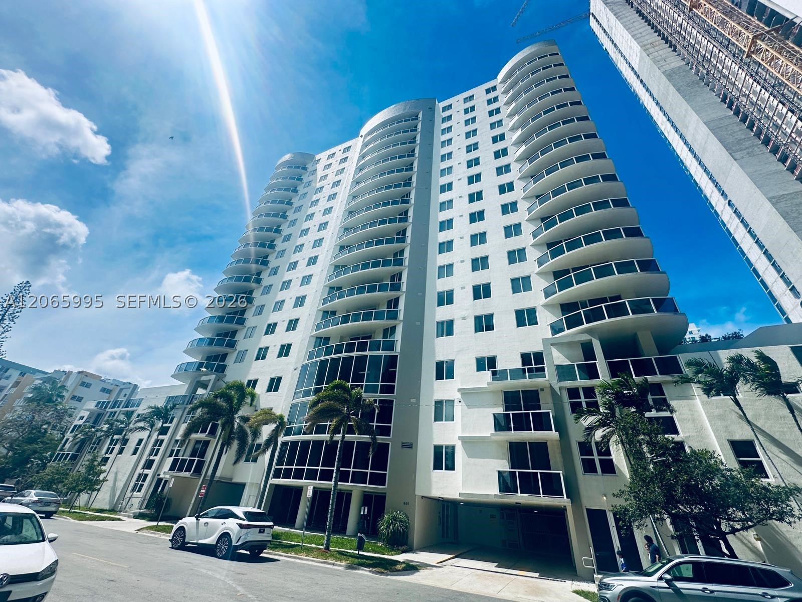 601 NE 23rd St #PH02, Miami FL 33137
