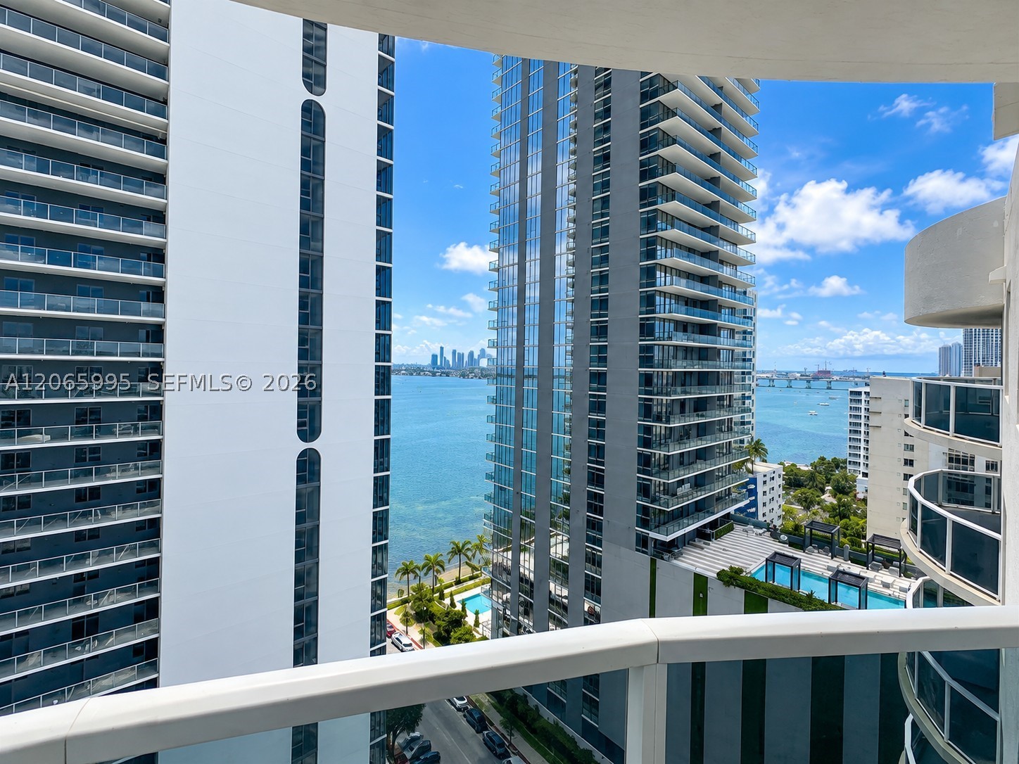 601 NE 23rd St #PH02, Miami FL 33137