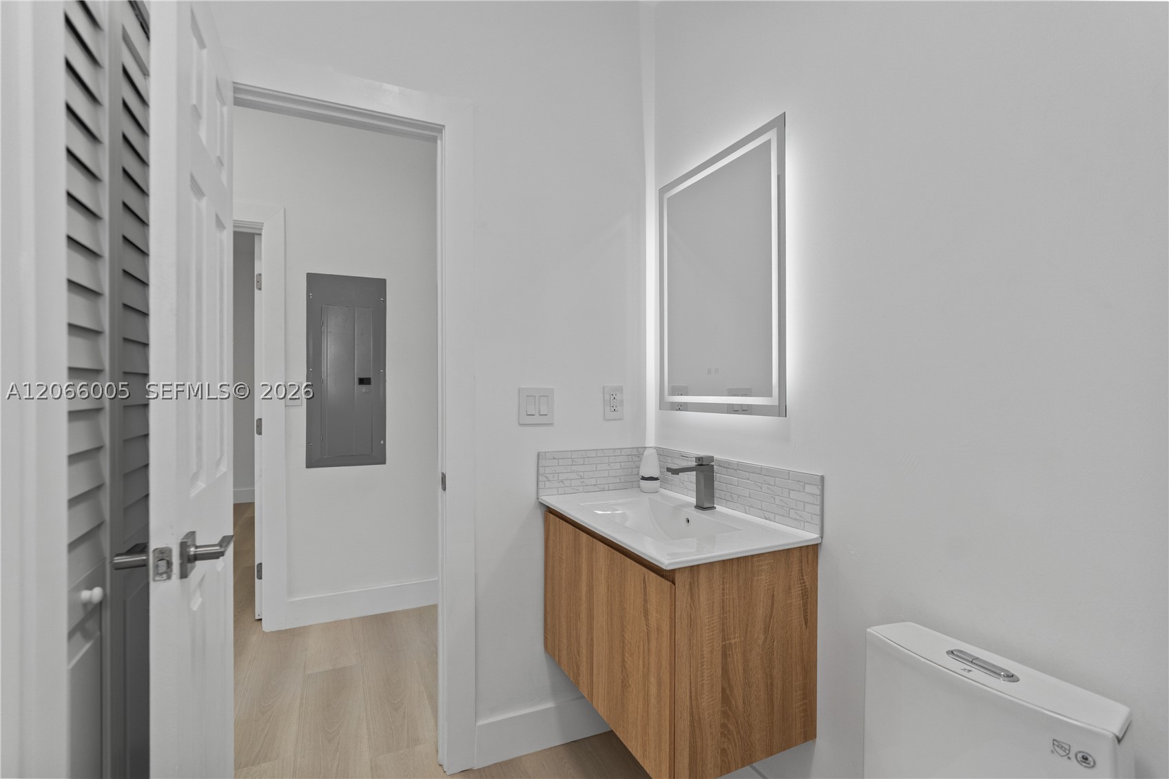 1771 NW 48th St, Miami FL 33142