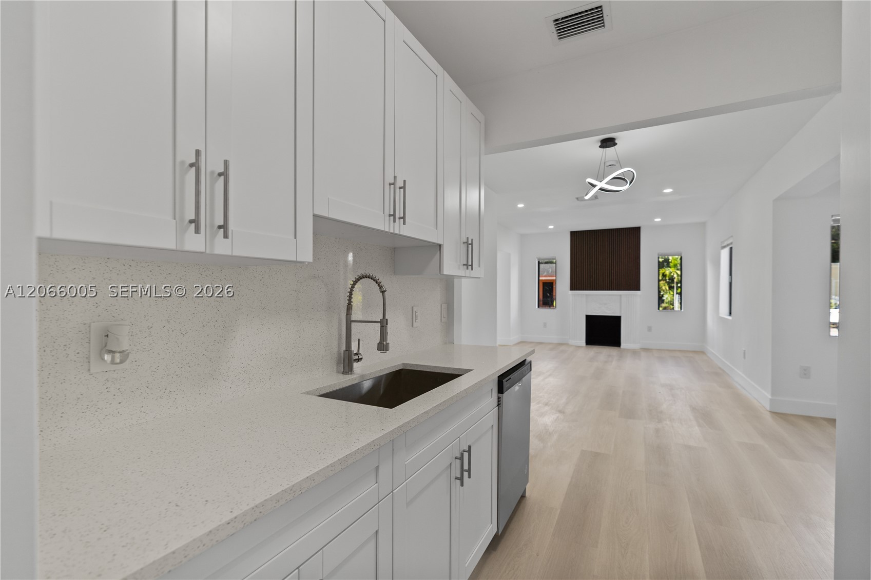 1771 NW 48th St, Miami FL 33142