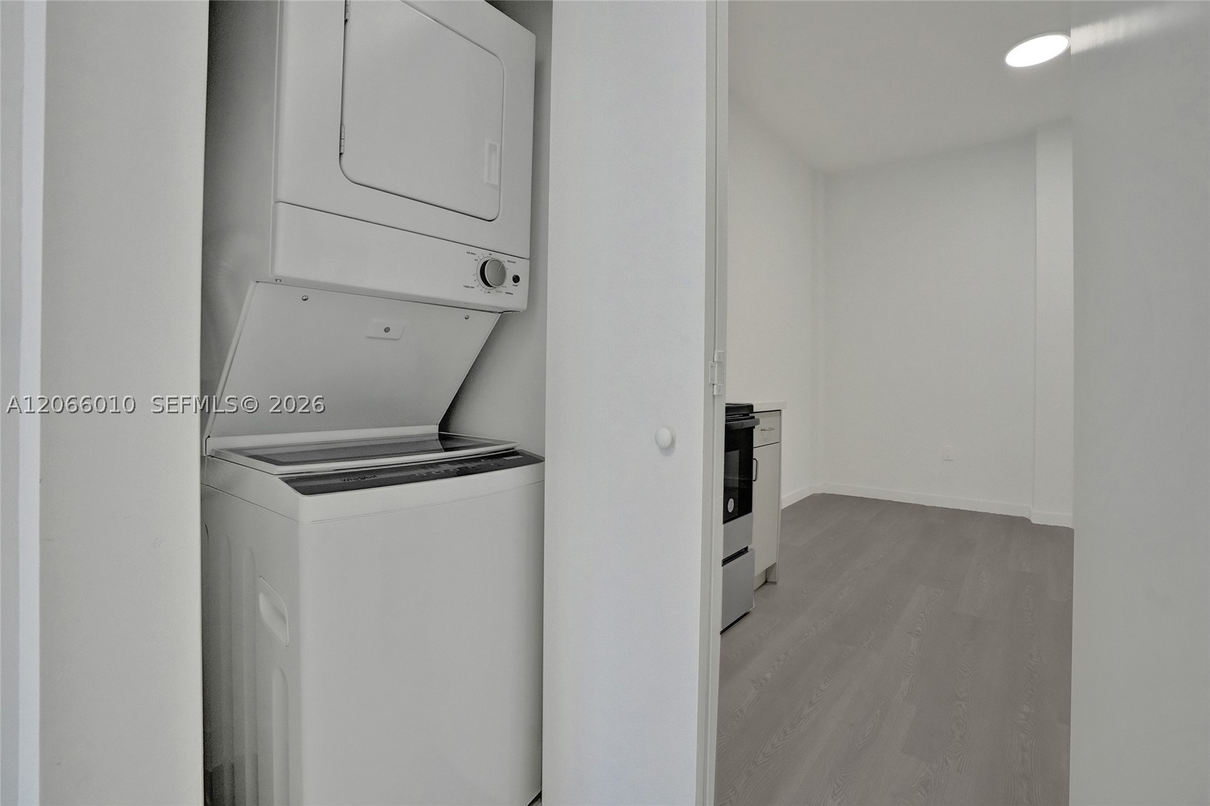 1567 NW 1st St #10, Miami FL 33125