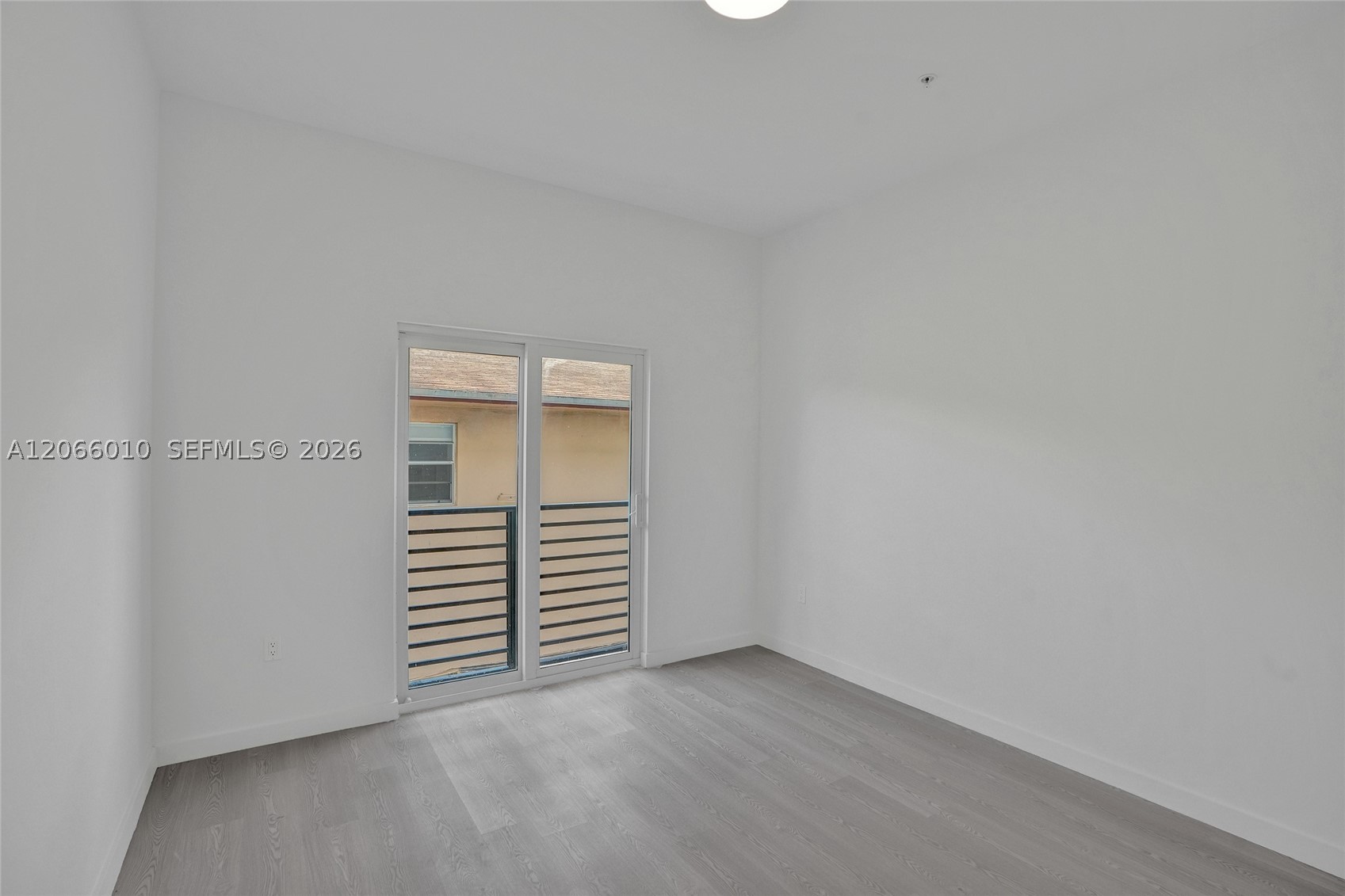 1567 NW 1st St #10, Miami FL 33125