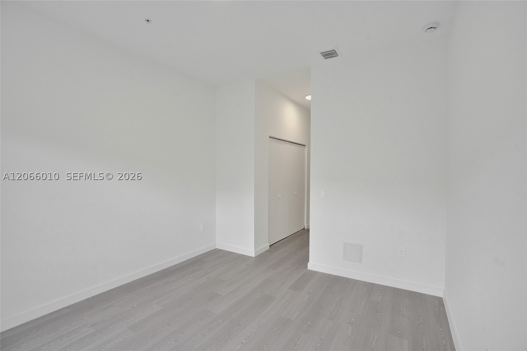 1567 NW 1st St #10, Miami FL 33125