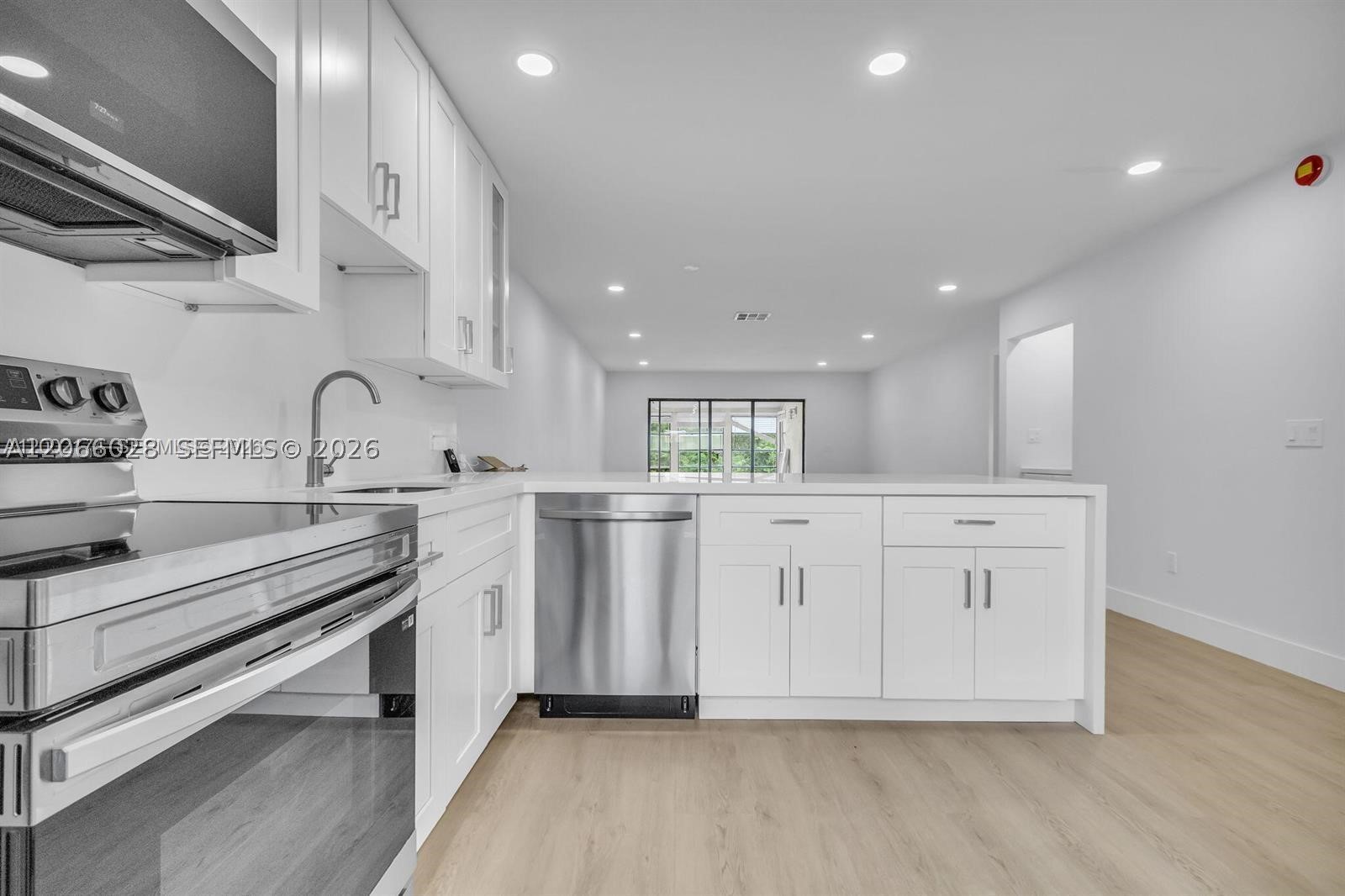 8535 Casa Del Lago #F, Boca Raton FL 33433