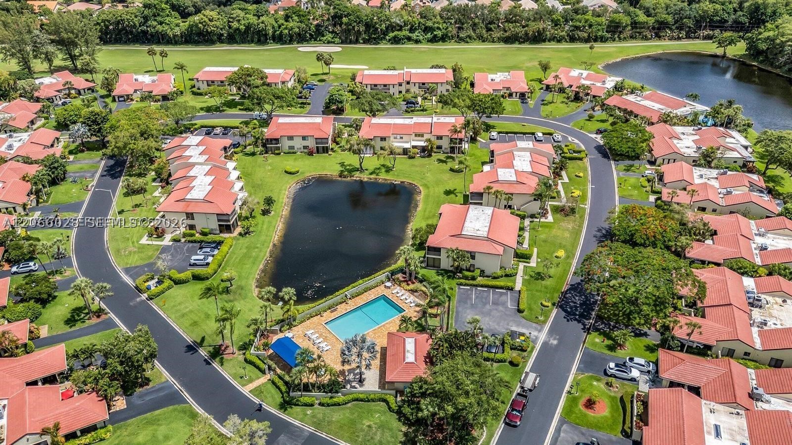 8535 Casa Del Lago #F, Boca Raton FL 33433