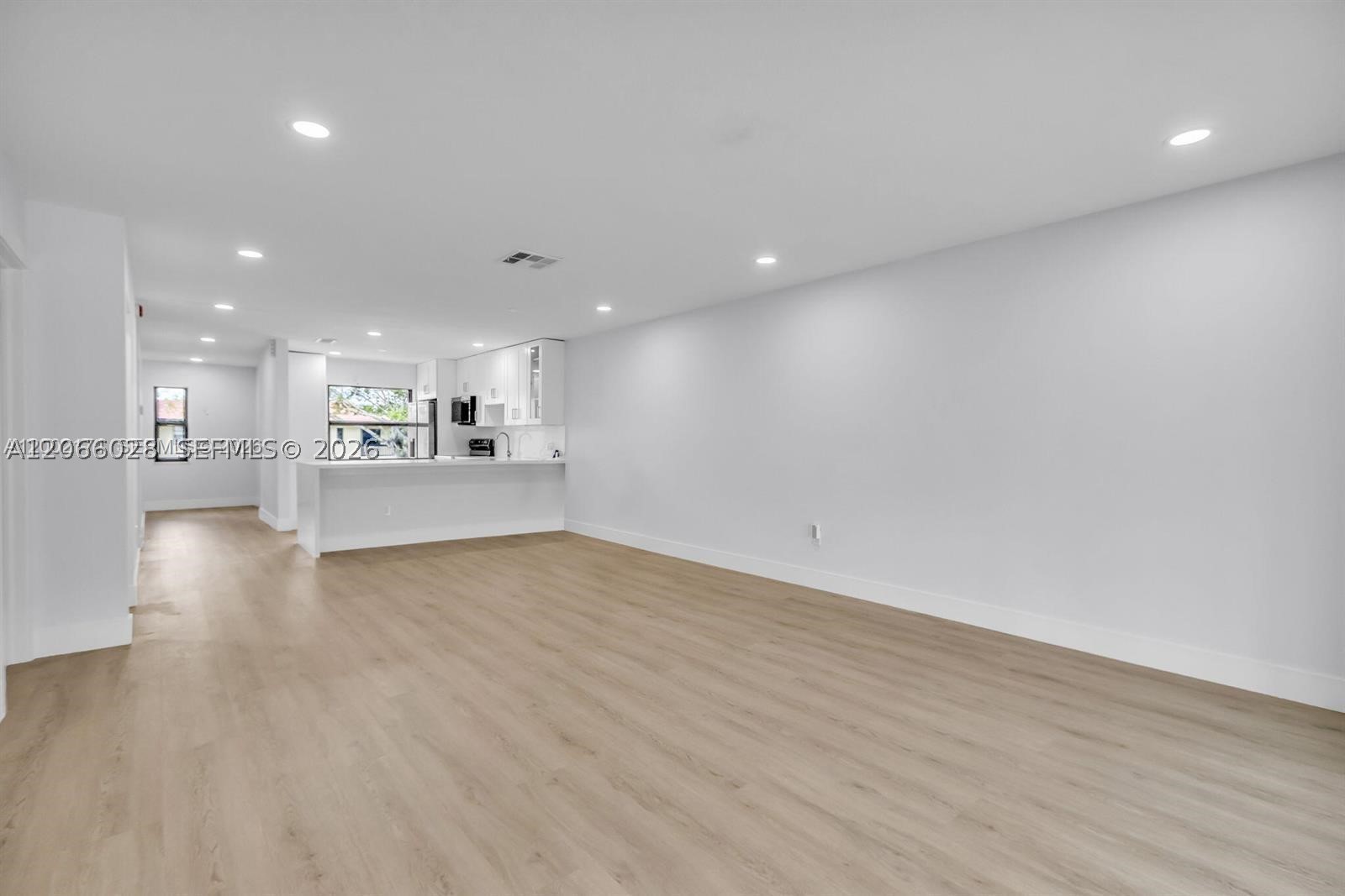 8535 Casa Del Lago #F, Boca Raton FL 33433