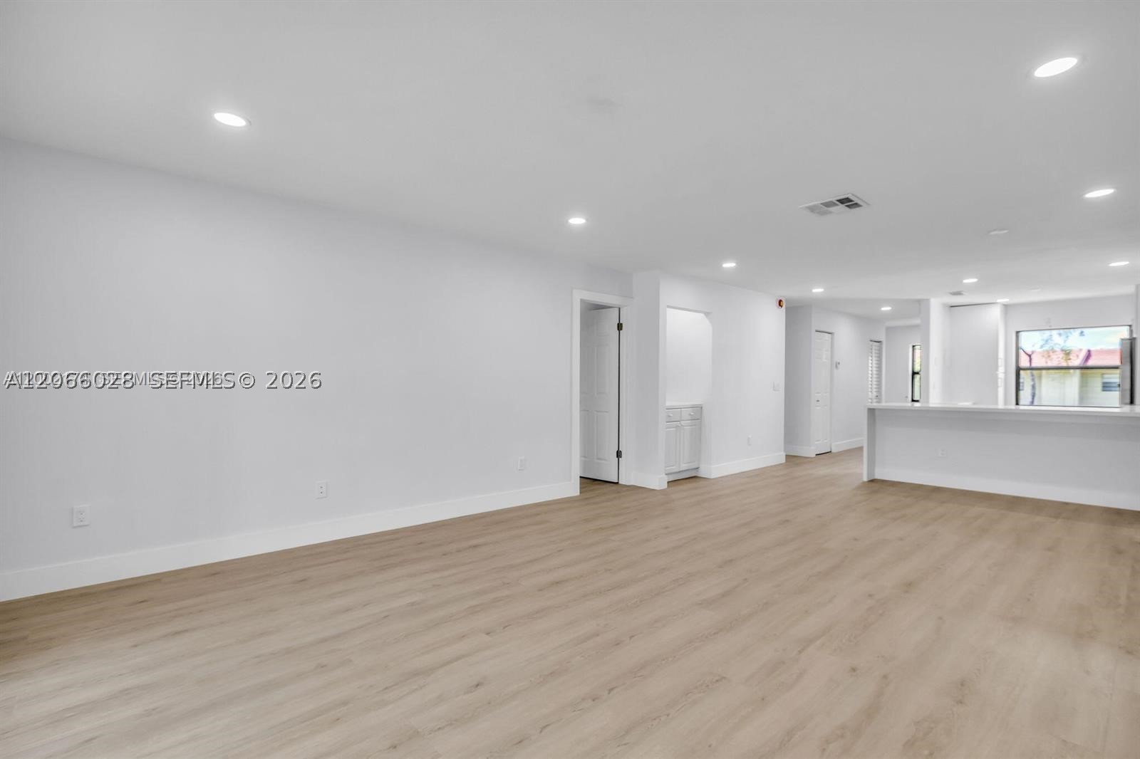 8535 Casa Del Lago #F, Boca Raton FL 33433