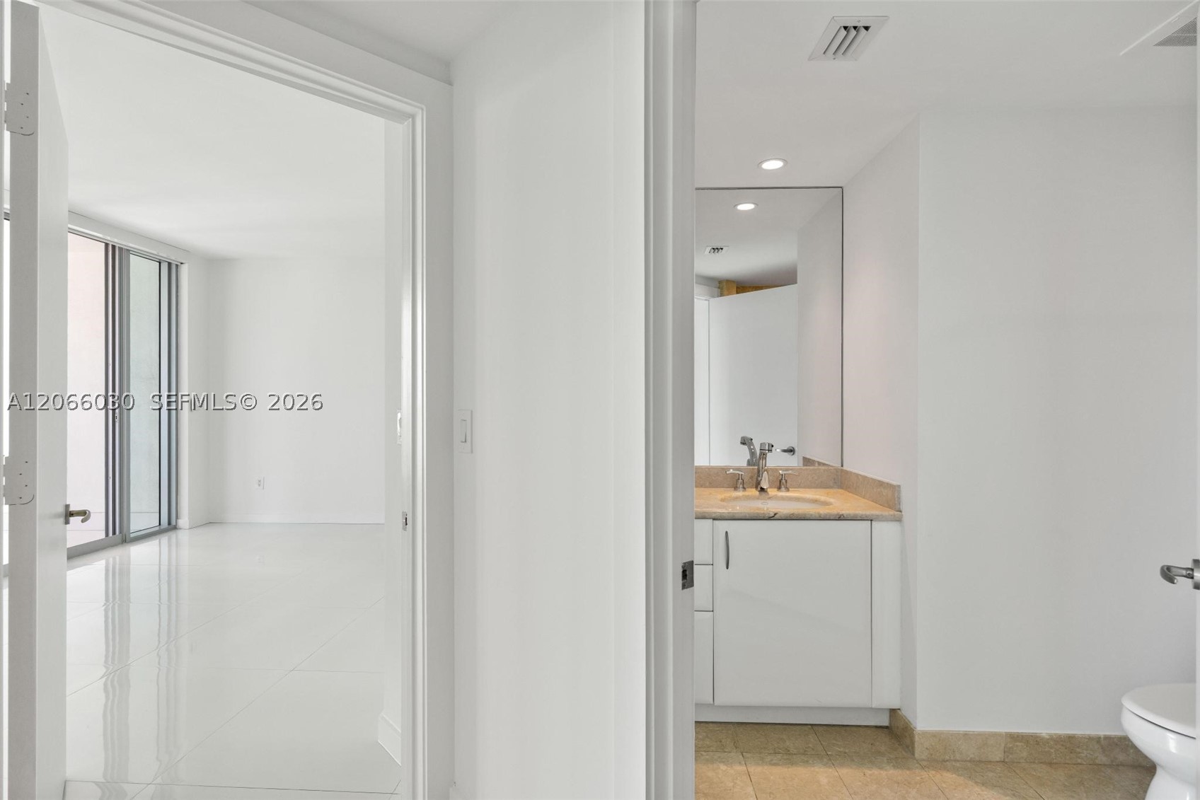 1331 Brickell Bay Dr #4107, Miami FL 33131