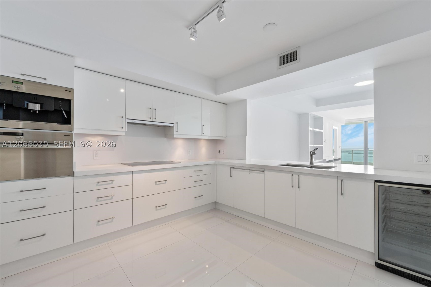 1331 Brickell Bay Dr #4107, Miami FL 33131