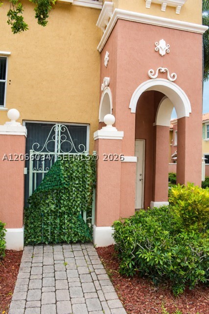 10666 SW 7th St #2106, Pembroke Pines FL 33025