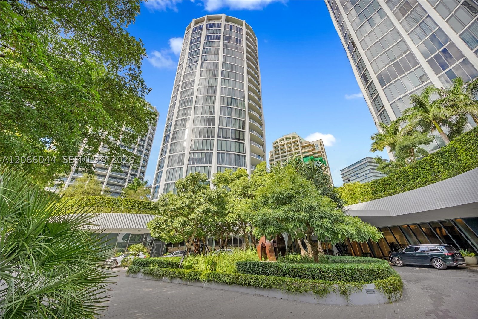 2821 S Bayshore Dr #11B, Miami FL 33133