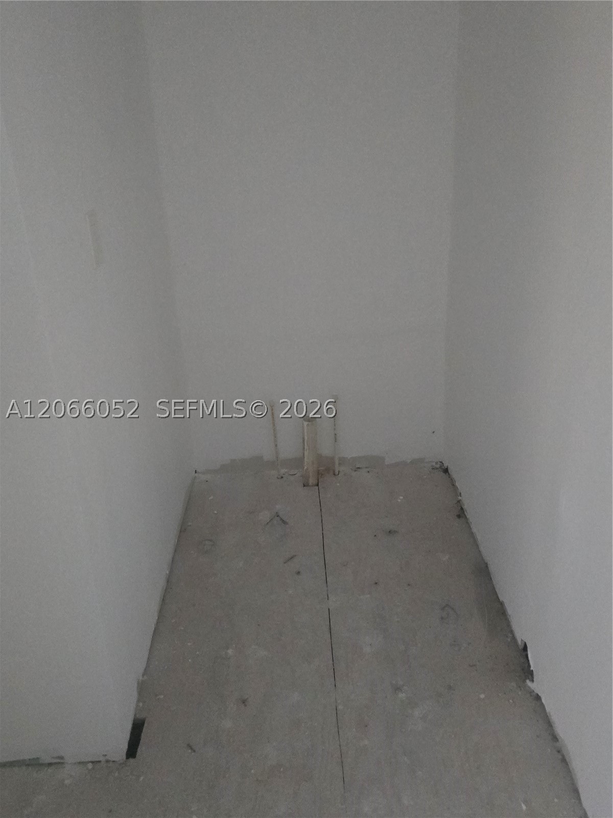 1368 NW 56th St, Miami FL 33142