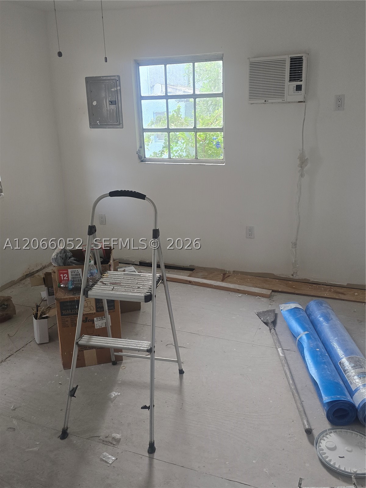 1368 NW 56th St, Miami FL 33142