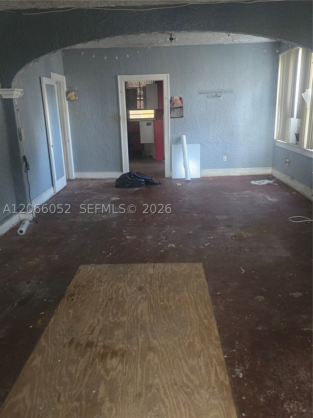 1368 NW 56th St, Miami FL 33142