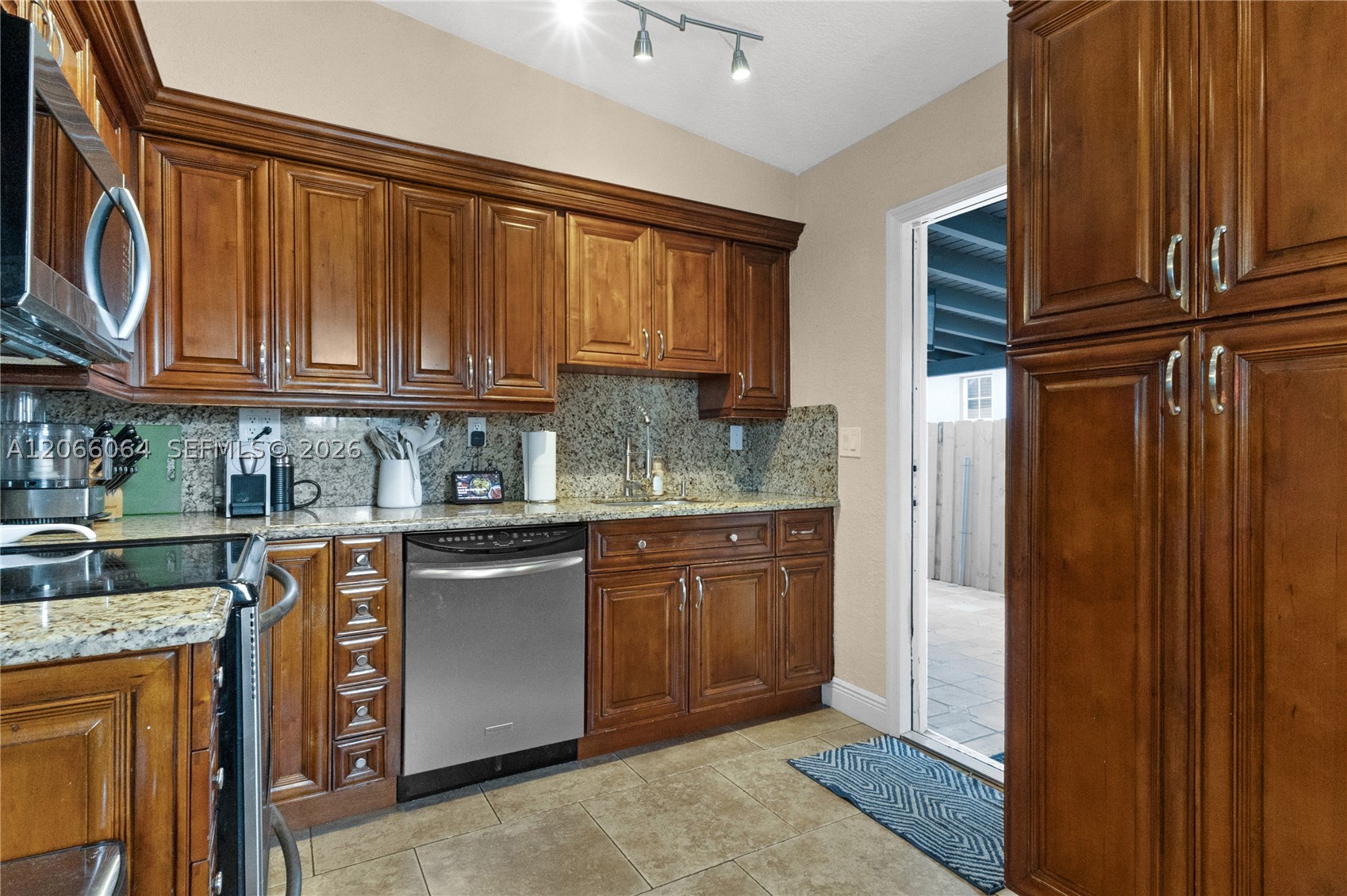 3500 SW 13th St, Miami FL 33145
