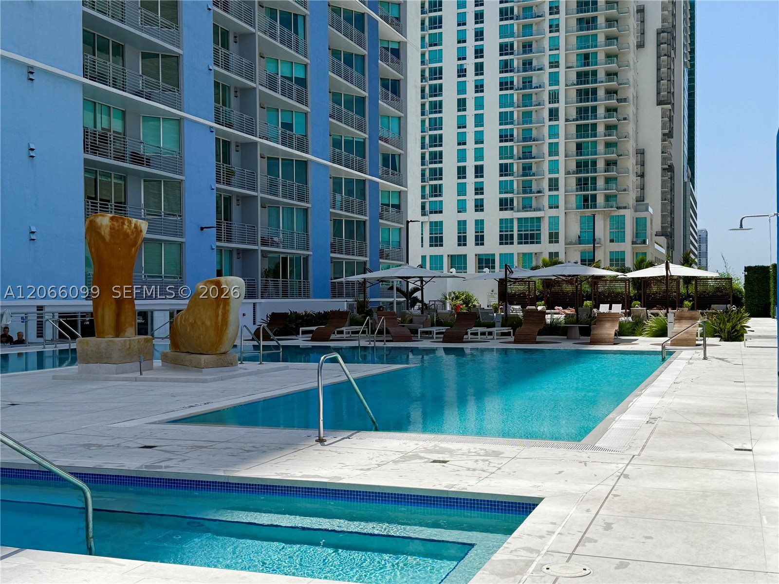 335 S Biscayne Blvd #3408, Miami FL 33131