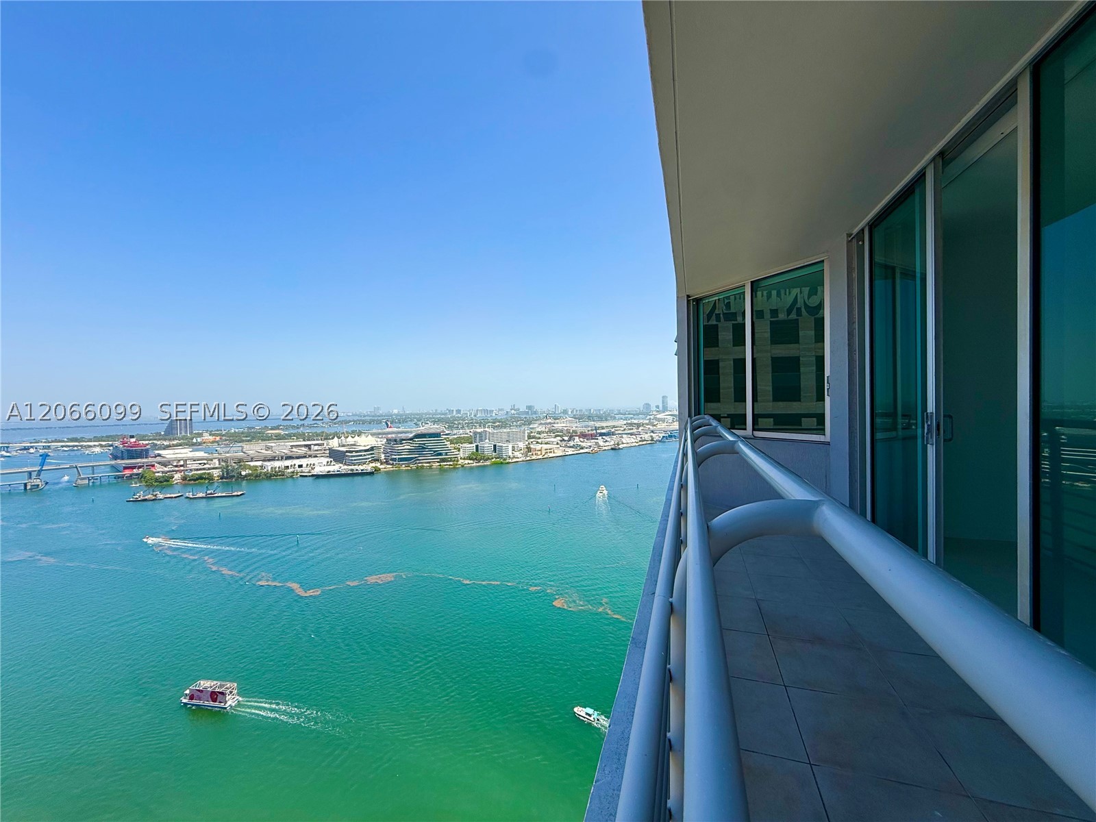 335 S Biscayne Blvd #3408, Miami FL 33131