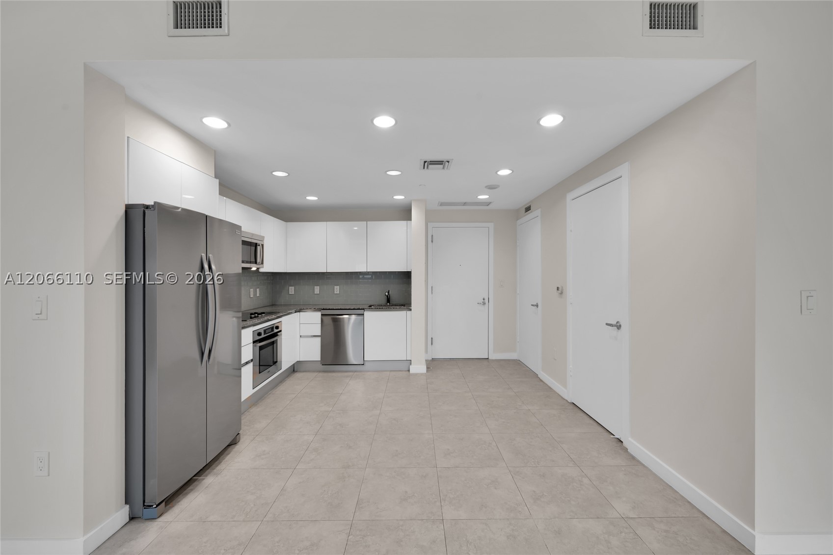 1060 Brickell Ave #815, Miami FL 33131