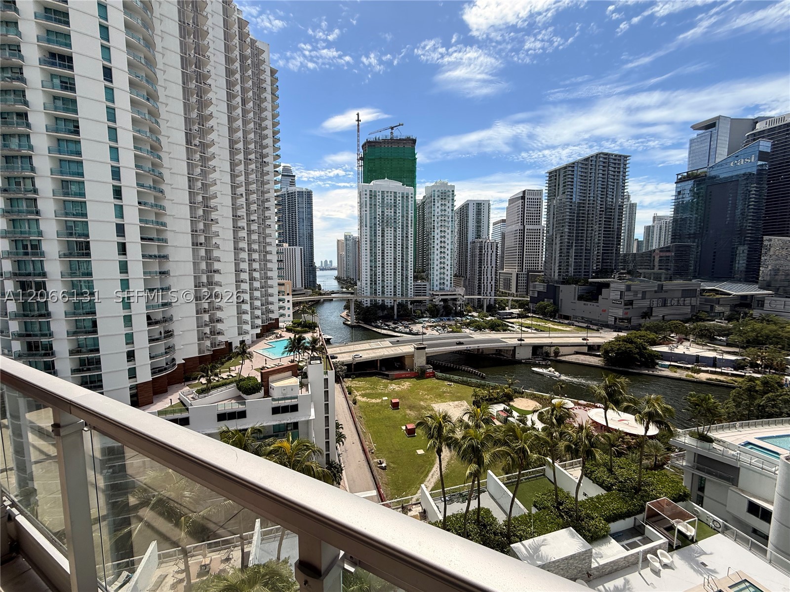 90 SW 3rd St #1801, Miami FL 33130