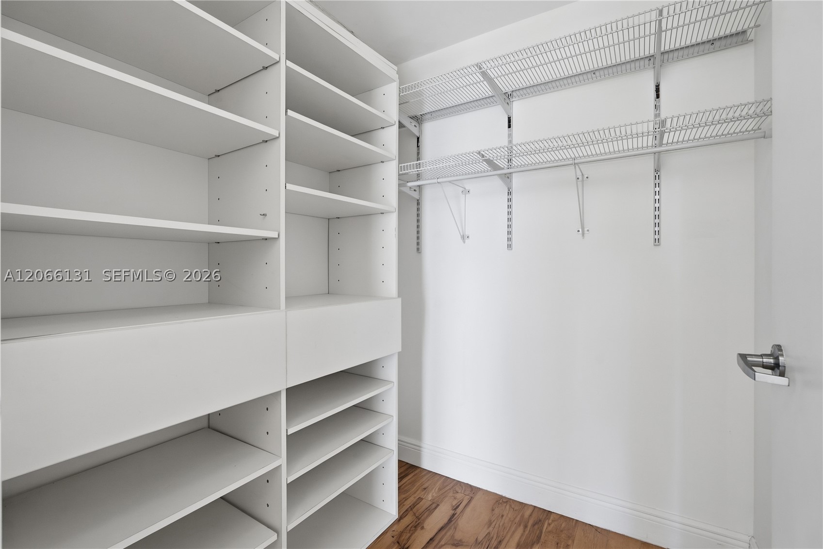 90 SW 3rd St #1801, Miami FL 33130
