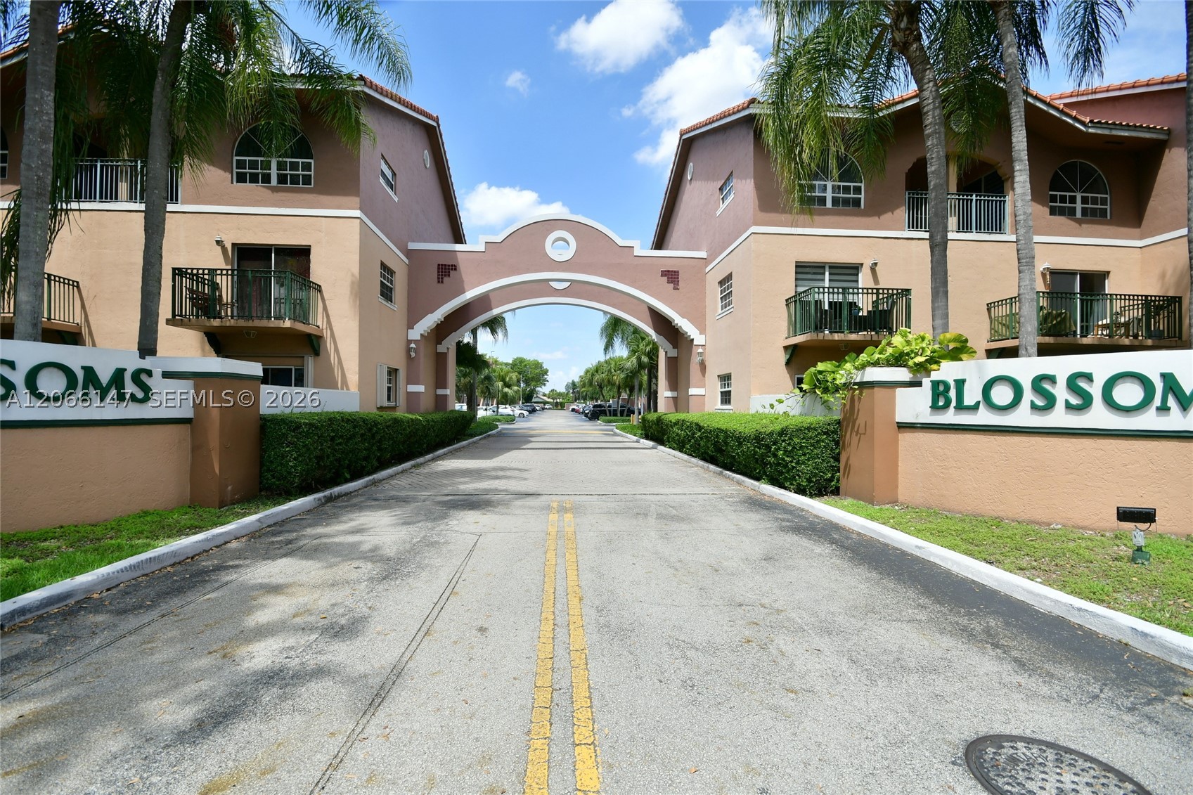 10026 Hammocks Blvd #103-6, Miami FL 33196