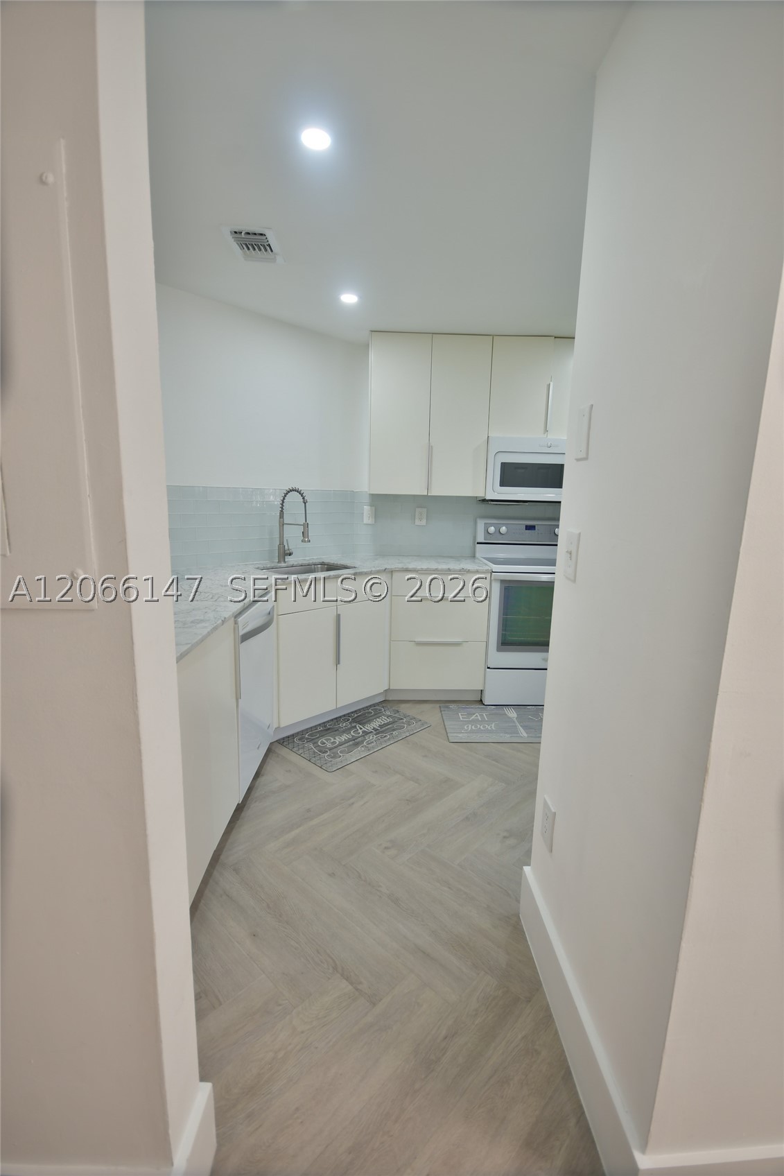 10026 Hammocks Blvd #103-6, Miami FL 33196