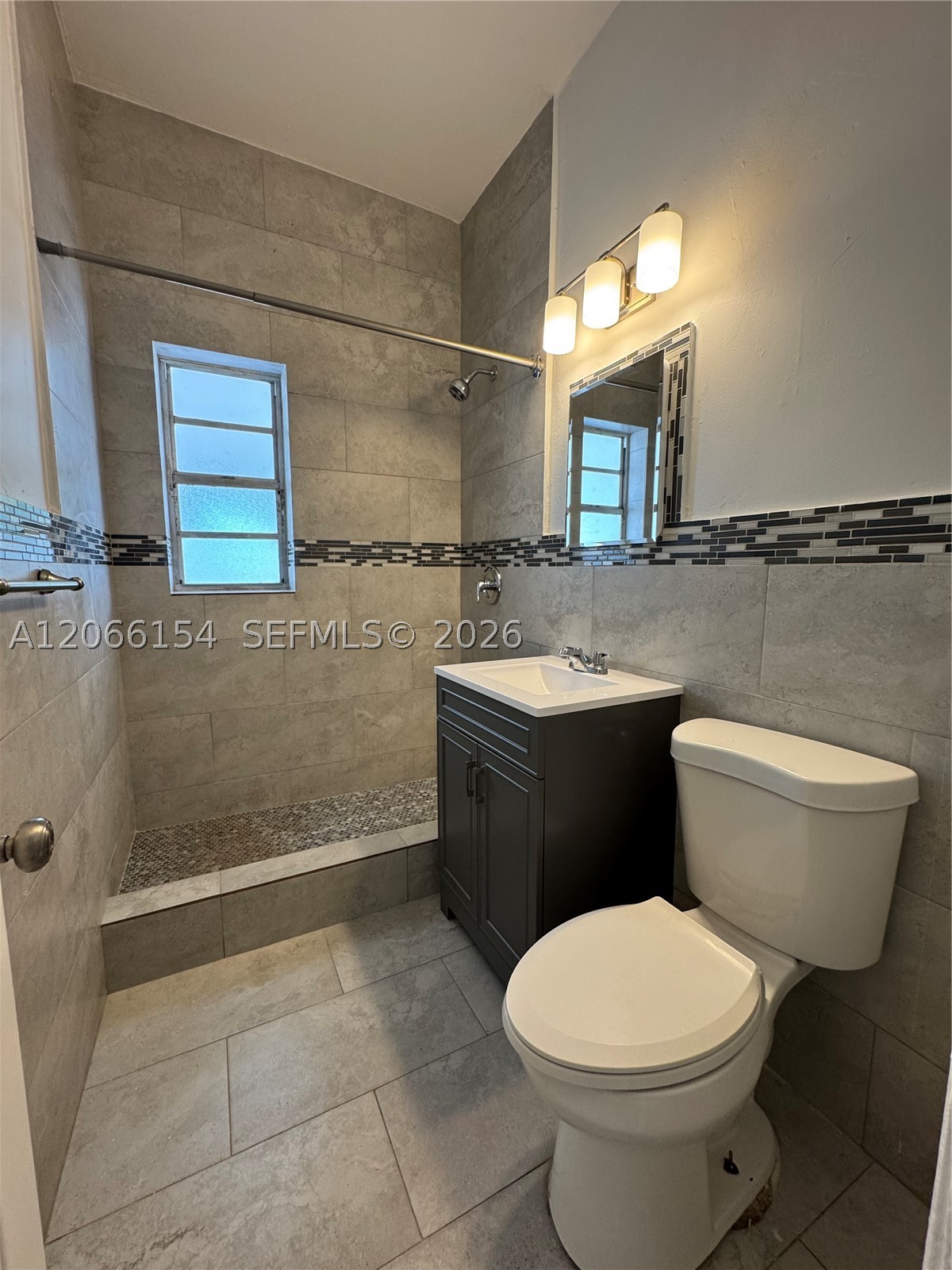 568 E 49th St #568, Hialeah FL 33013