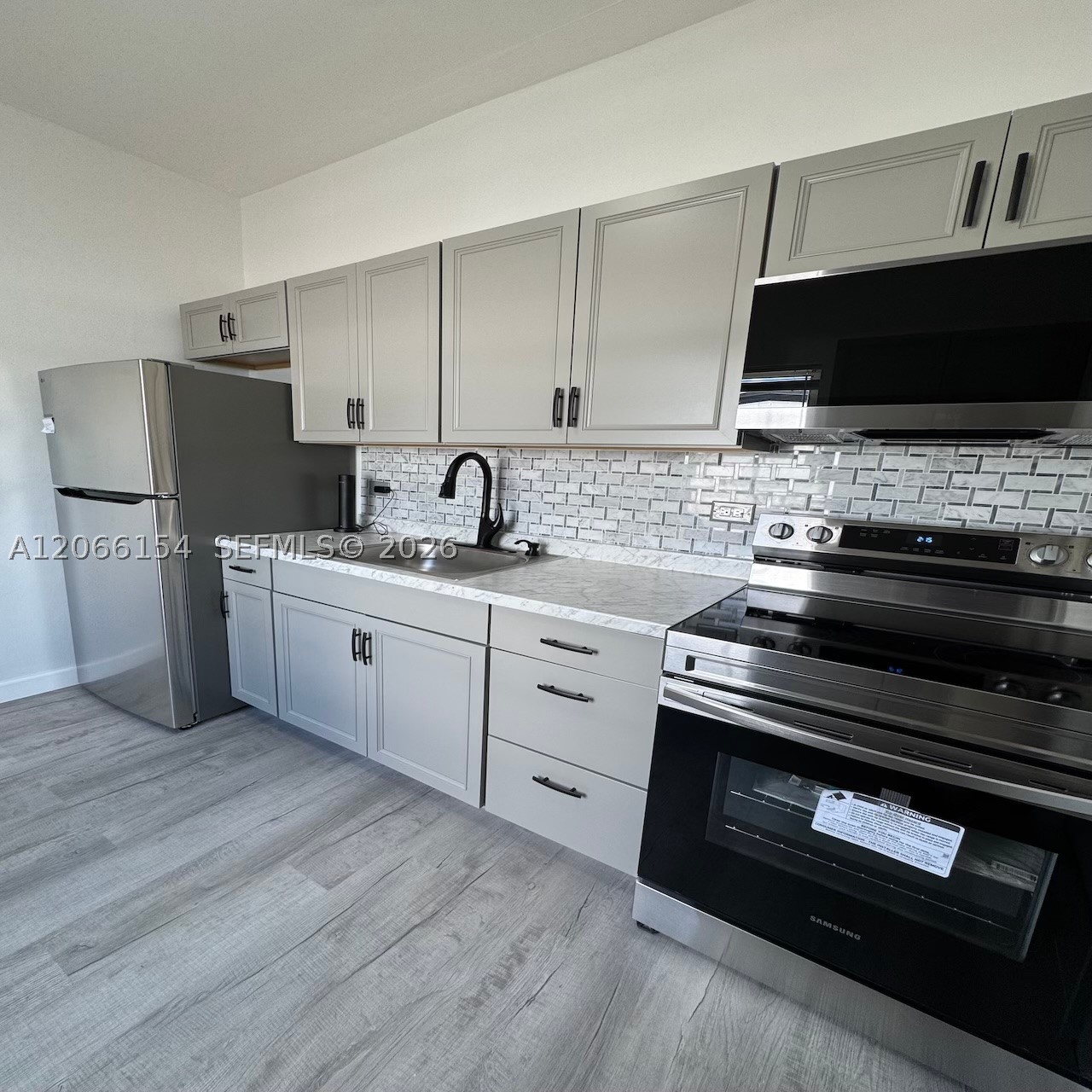 568 E 49th St #568, Hialeah FL 33013