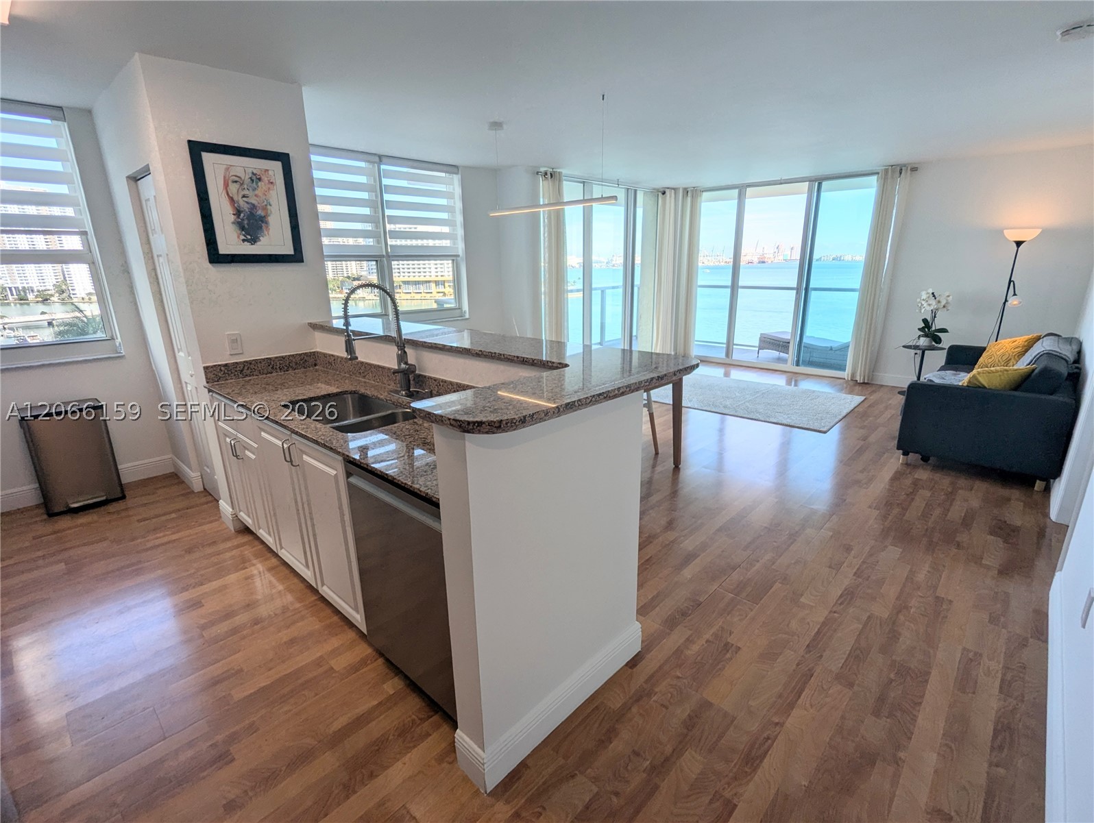 1155 Brickell Bay Dr #910, Miami FL 33131