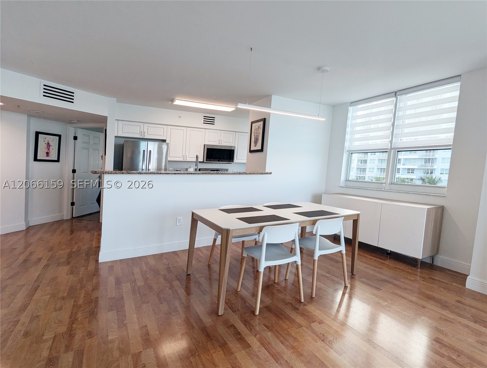 1155 Brickell Bay Dr #910, Miami FL 33131
