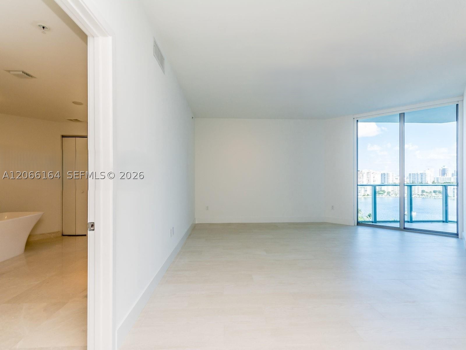 17301 Biscayne Blvd #1004, North Miami Beach FL 33160
