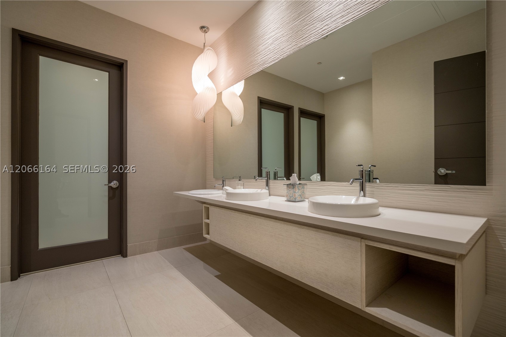 17301 Biscayne Blvd #1004, North Miami Beach FL 33160