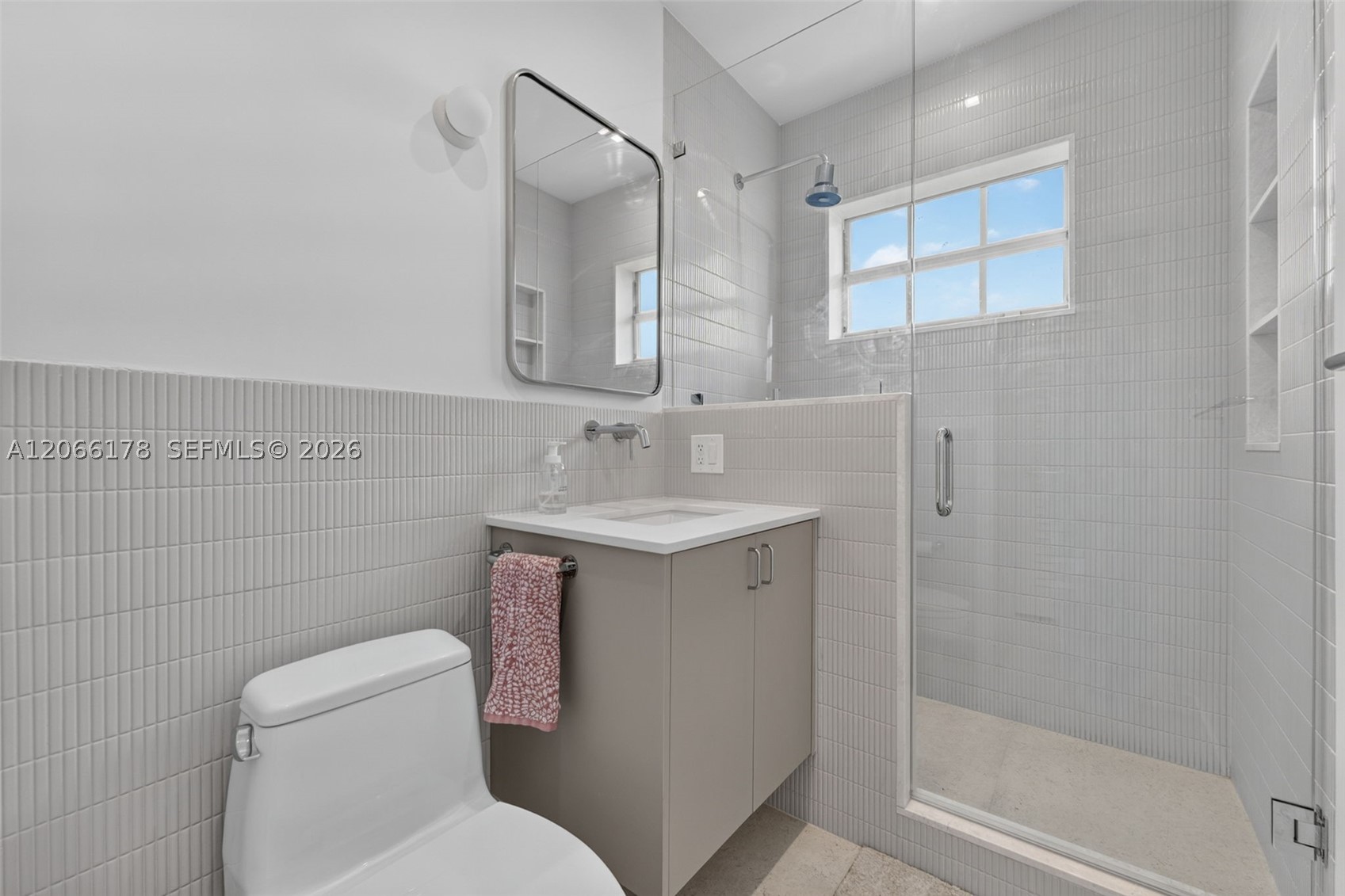 7516 Mutiny Ave, North Bay Village FL 33141