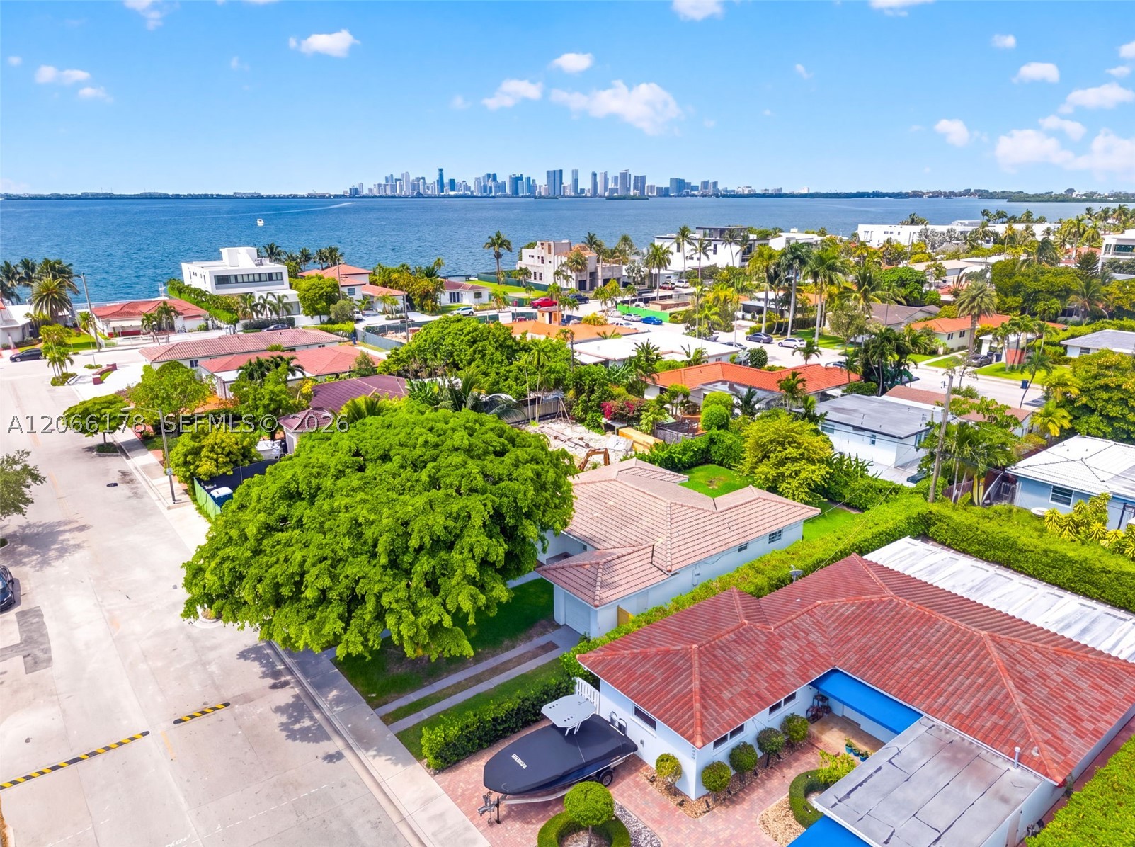 7516 Mutiny Ave, North Bay Village FL 33141